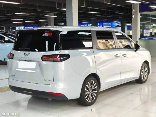 Wuling Starlight 2025 · AT