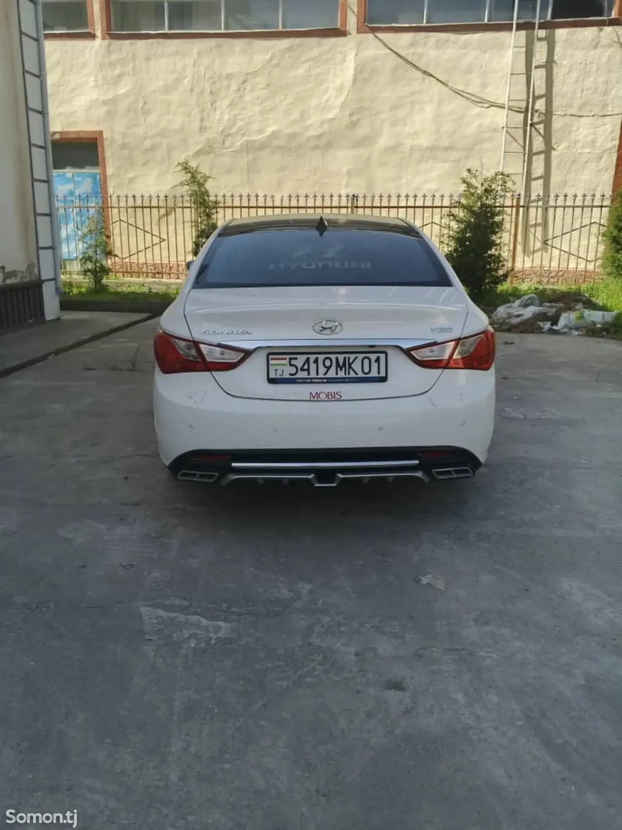 Hyundai Sonata 2012 · 2.0 AT