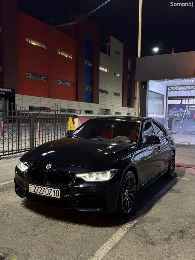 BMW 3 series 2016 · 2.0 AT
