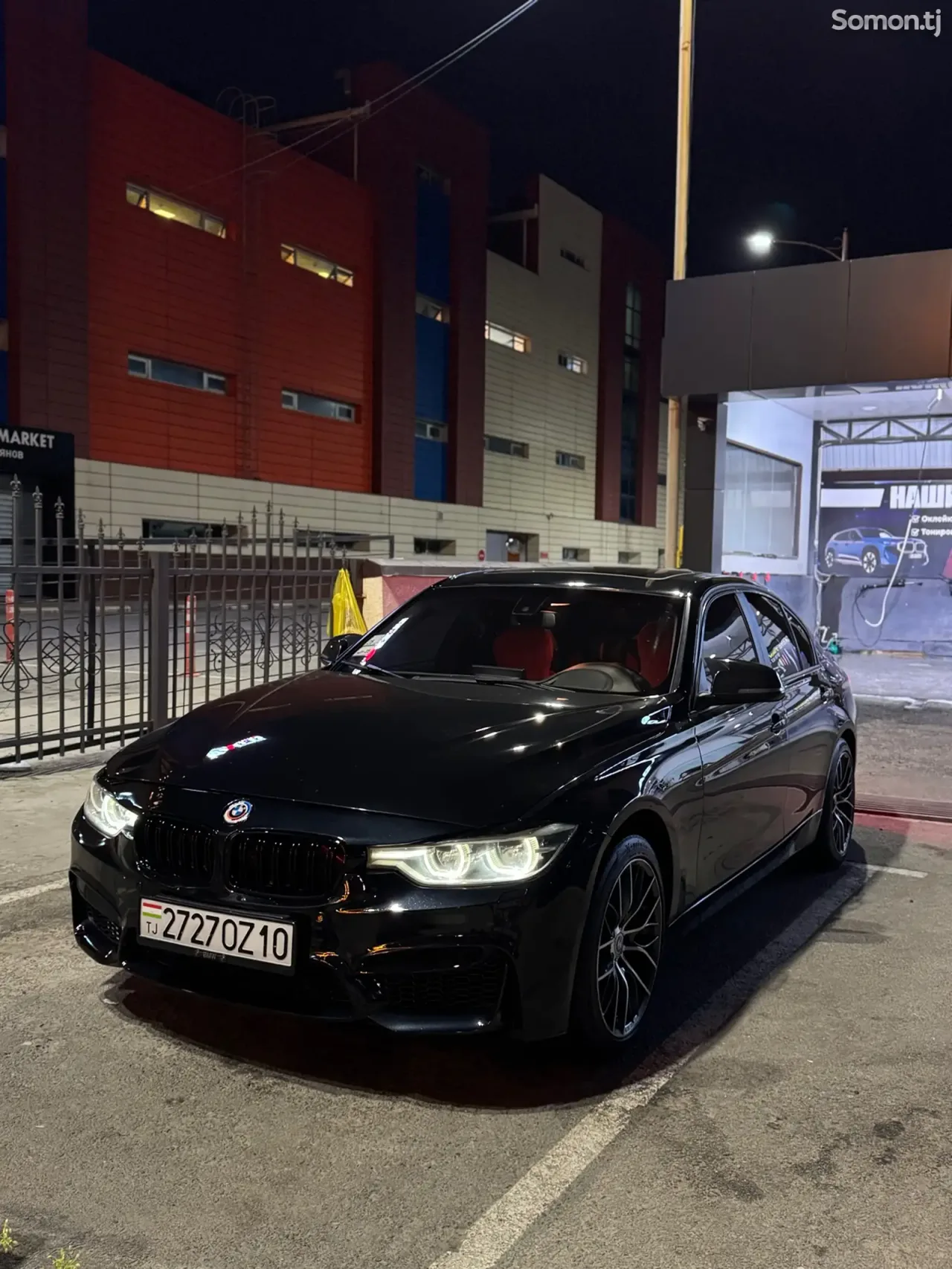 BMW 3 series 2016 · 2.0 AT