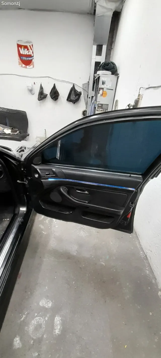 BMW 5 series 1998 · 2.0 MT