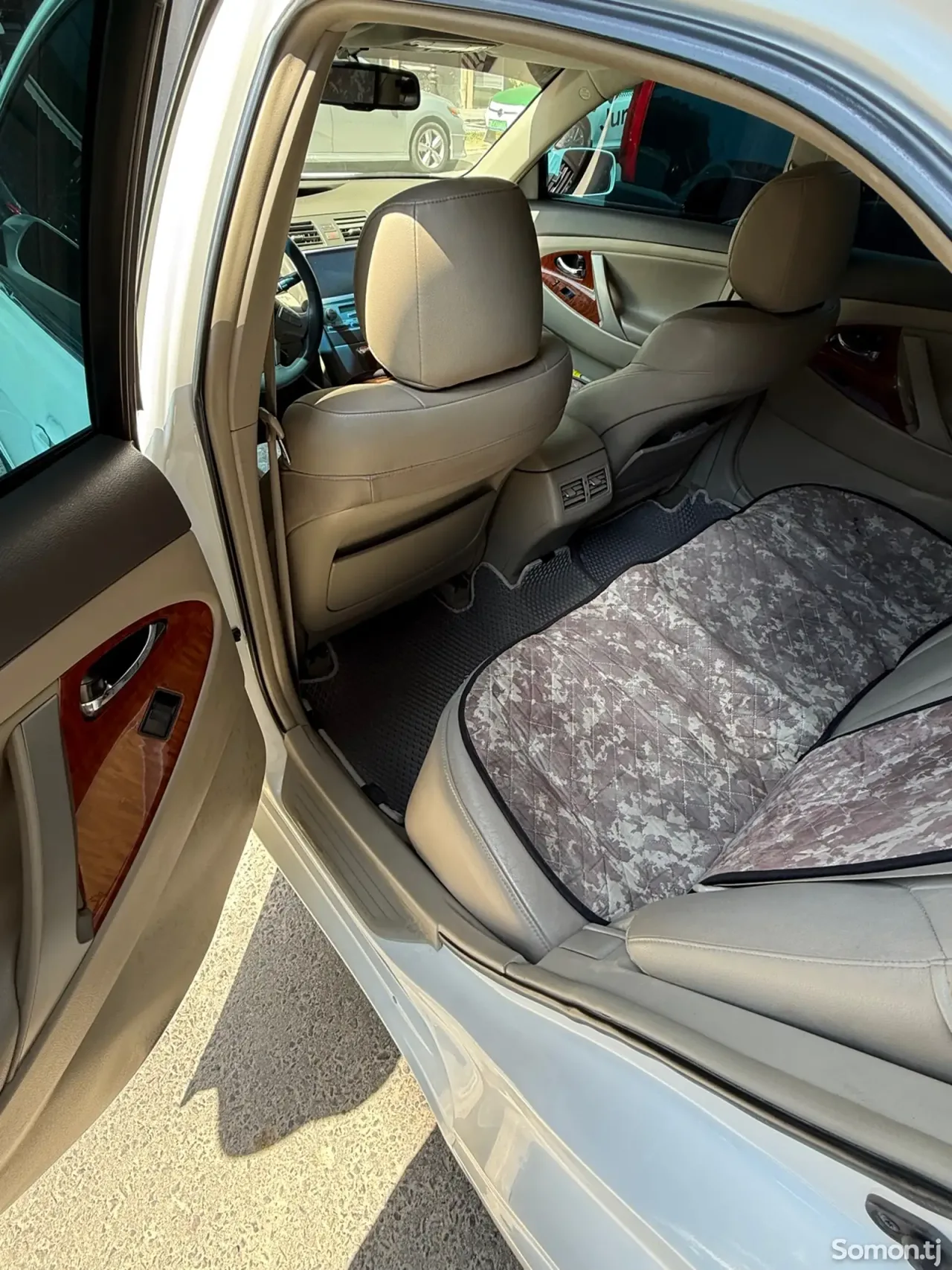 Toyota Camry 2009 · 2.4 AT