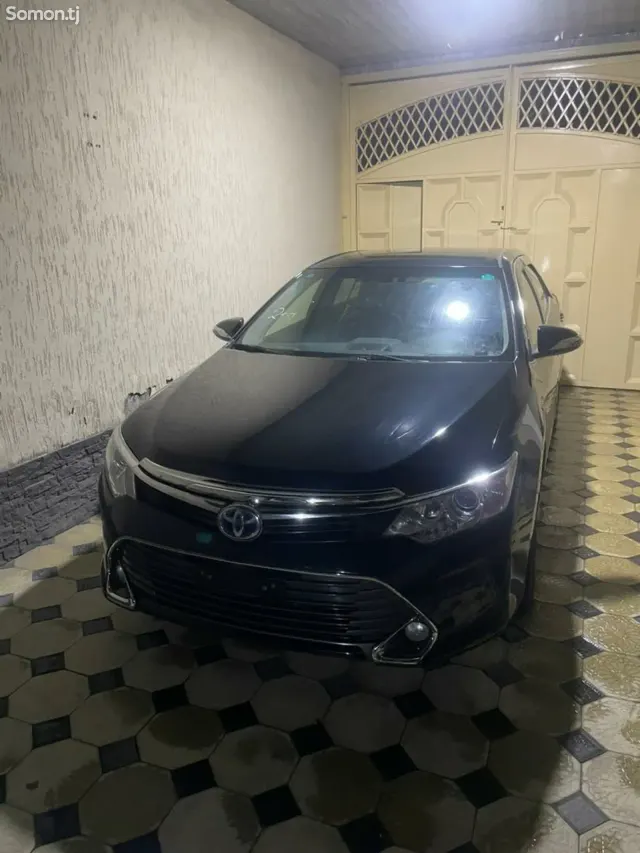 Toyota Camry 2015 · 2.5 AT