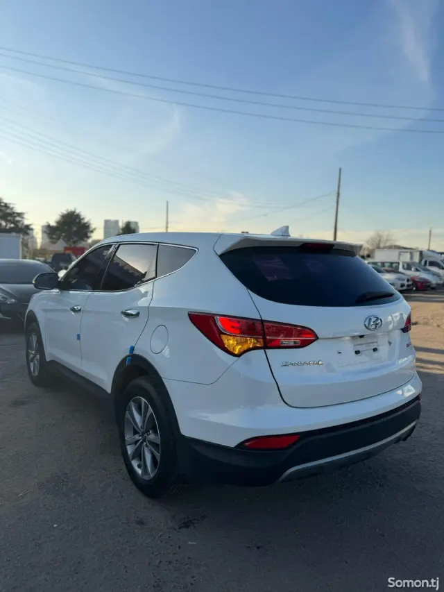Hyundai Santa Fe 2015 · 2.0 AT