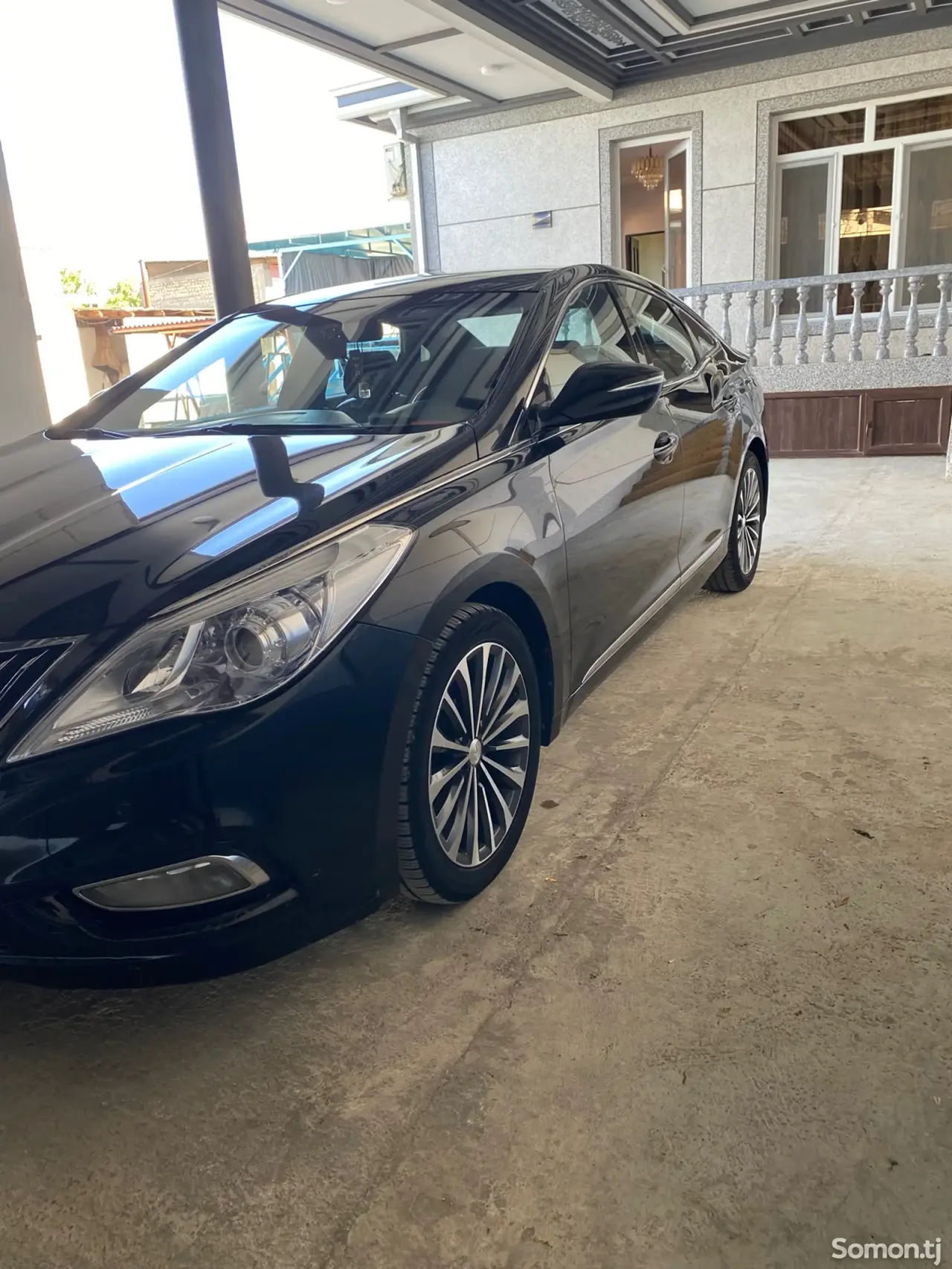 Hyundai Grandeur 2014 · 2.4 AT