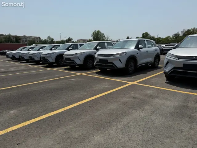 BYD Yuan Up 2025 · AT