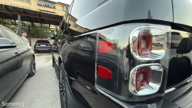 Land Rover Vogue 2011 · 4.4 AT