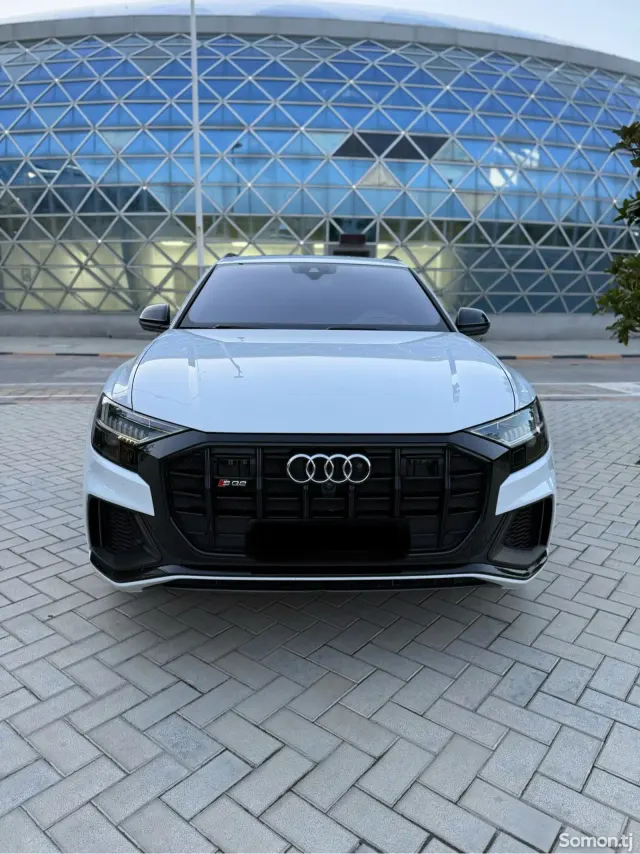 Audi Q8 2021 · 4.0 AT