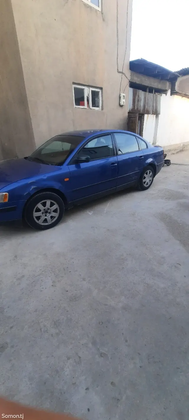 Volkswagen Passat 1997 · 1.8 MT