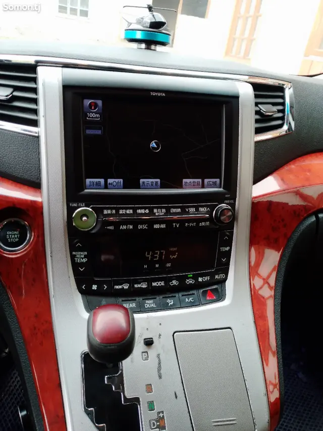 Toyota Vellfire 2014 · 2.4 AT