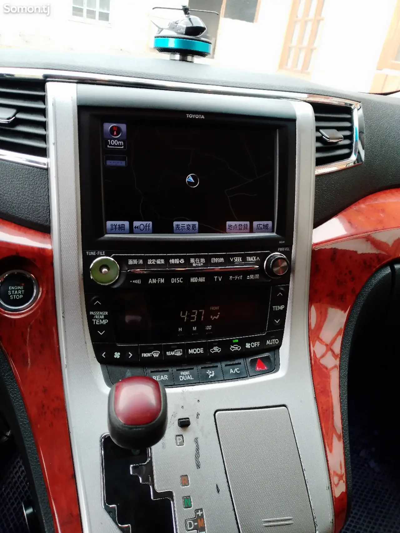 Toyota Vellfire 2014 · 2.4 AT