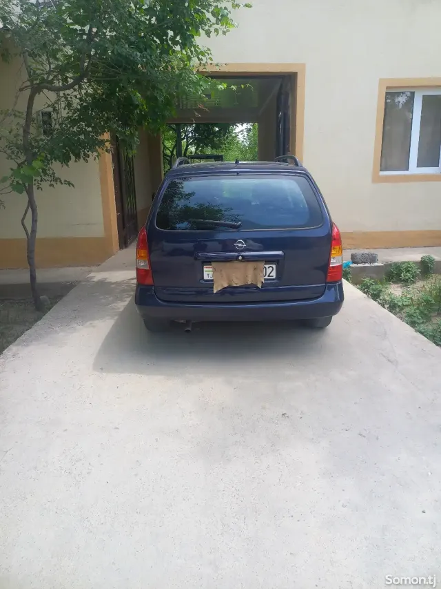 Opel Astra G 1999 · 1.6 MT