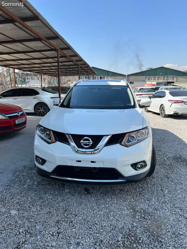 Nissan X-Trail 2014 · 2.5 AT
