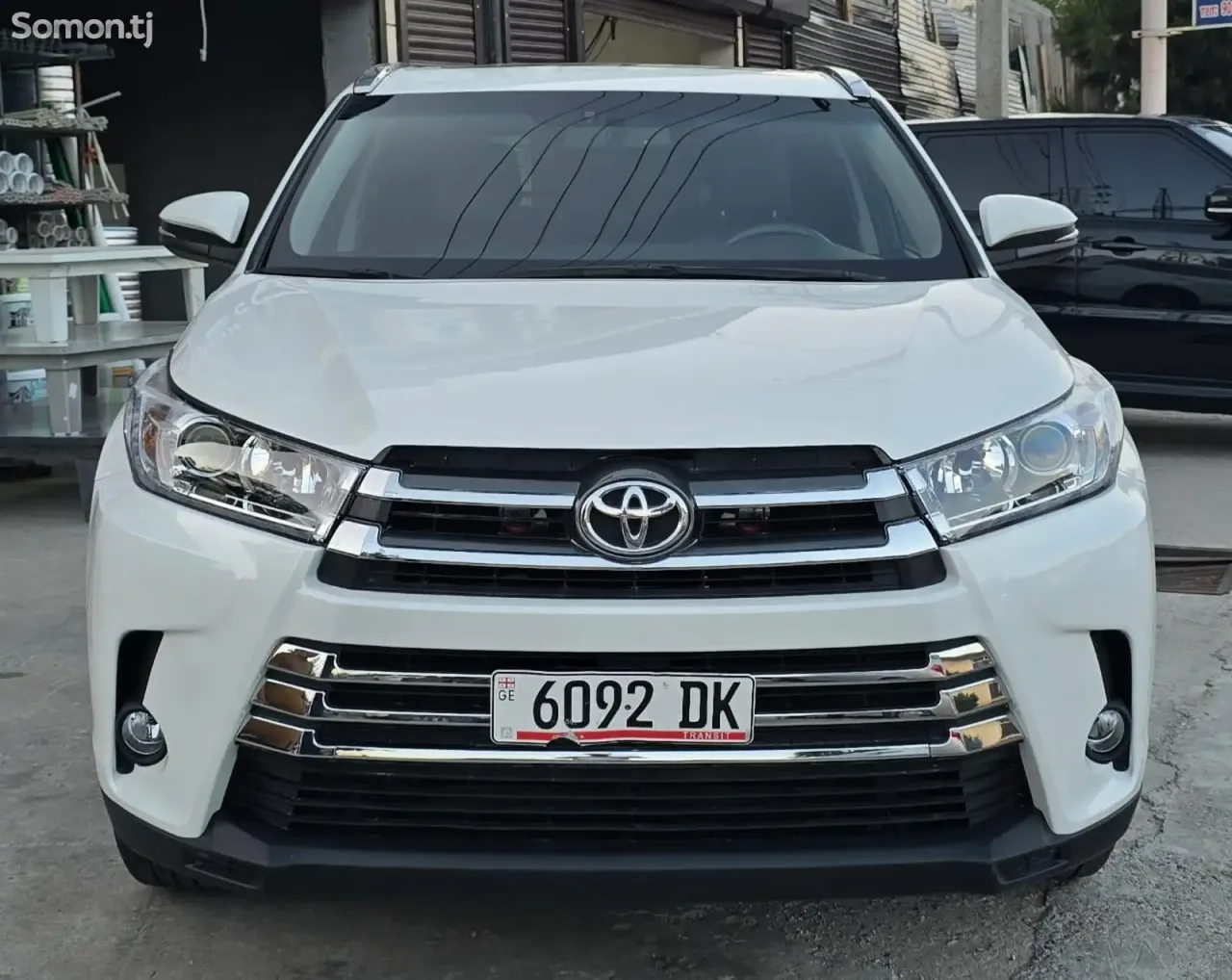 Toyota Highlander 2016 · 3.5 AT