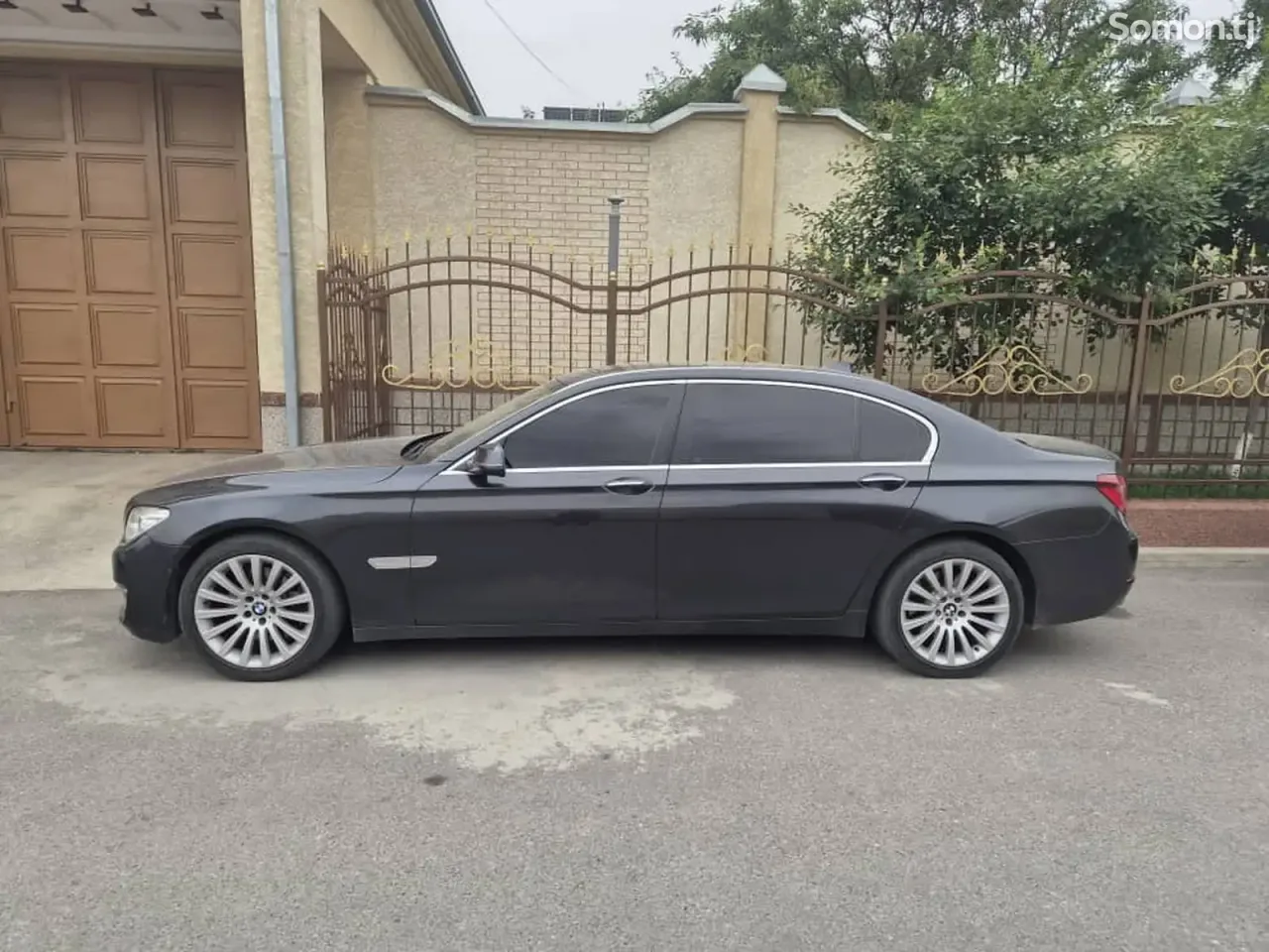 BMW 7 series 2014 · 3.0 AT