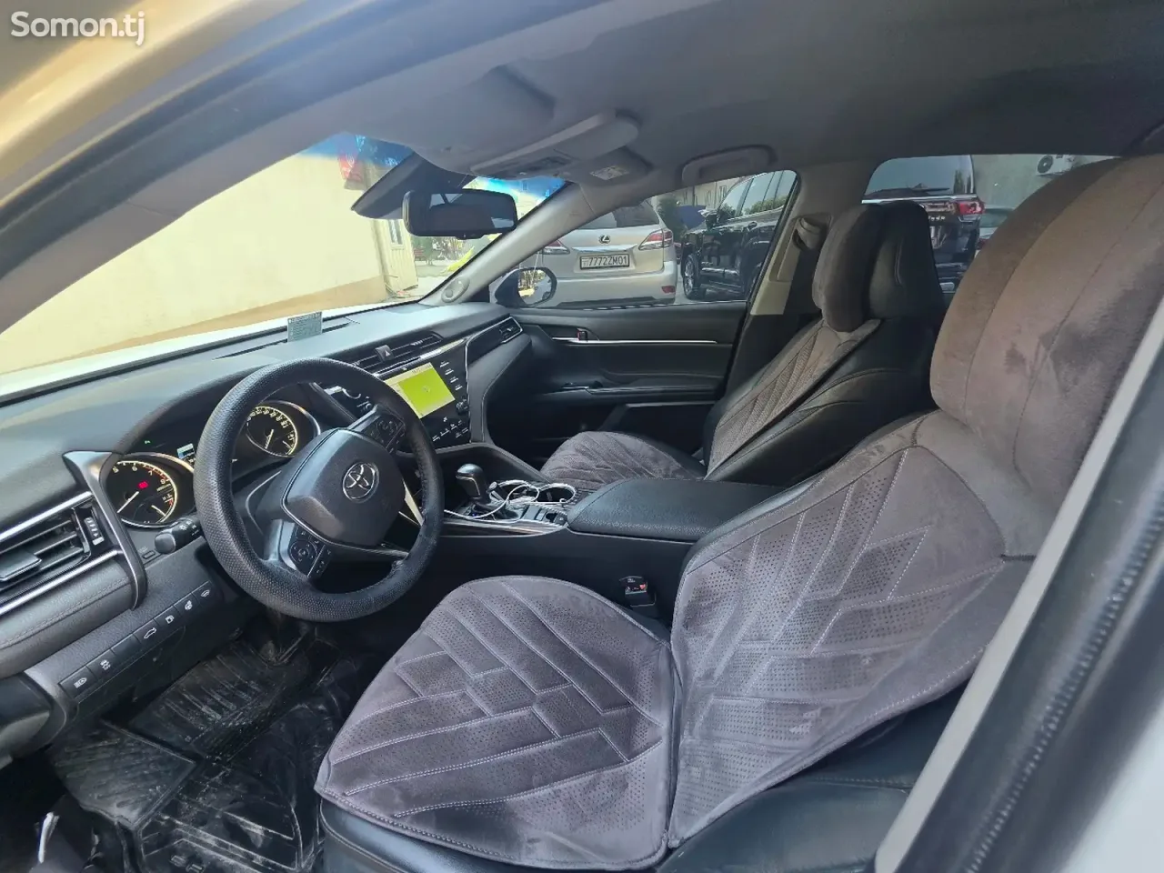 Toyota Camry 2019 · 2.5 AT