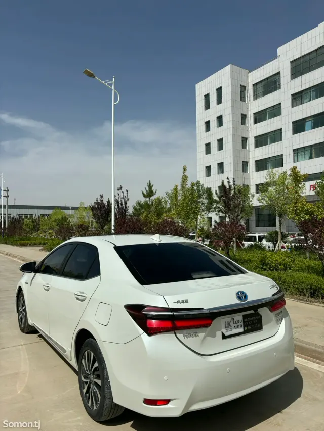 Toyota Corolla 2016 · 1.8 AT