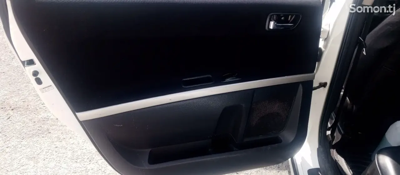 Toyota Verso 2008 · 2.2 MT