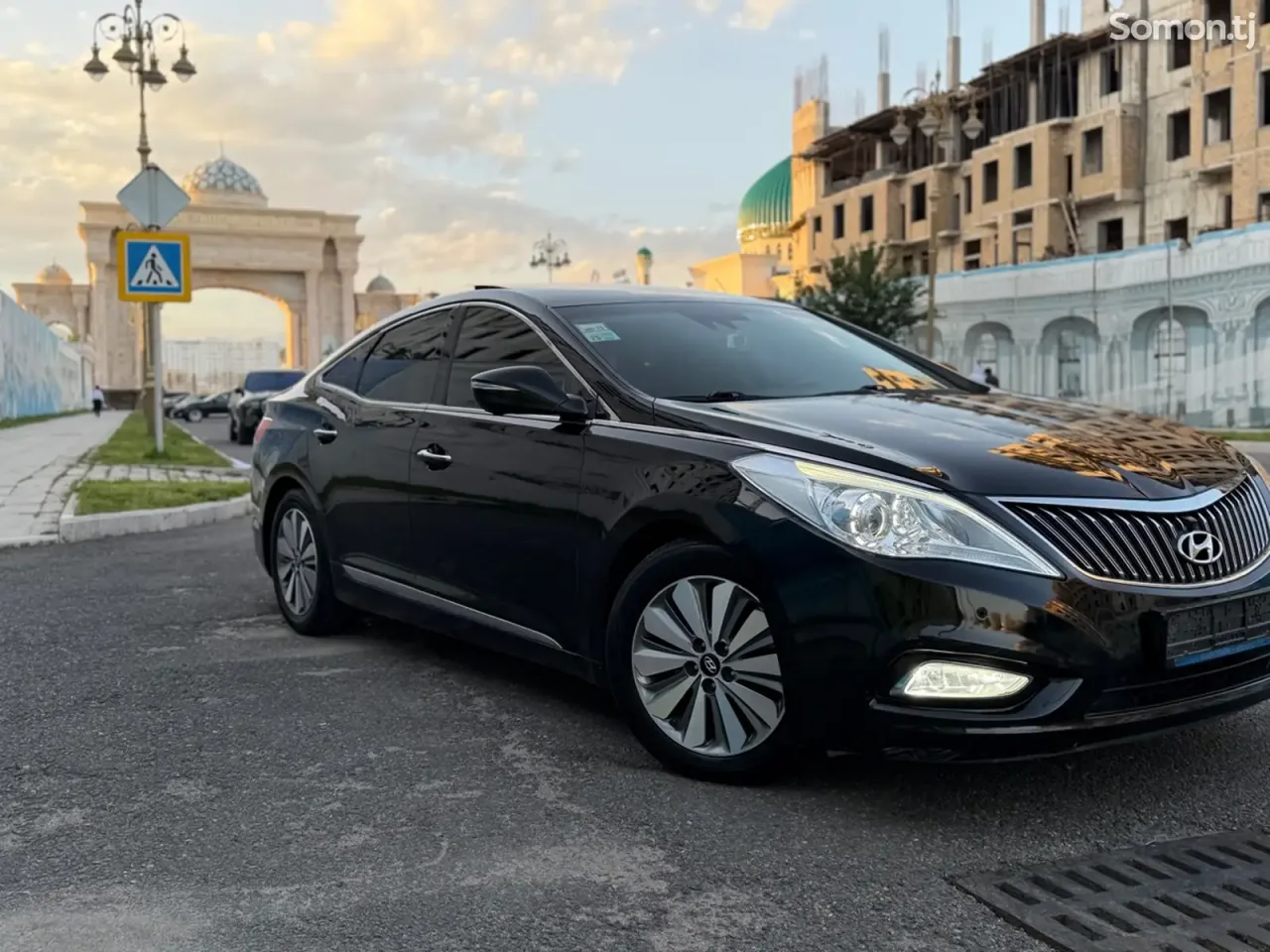 Hyundai Grandeur 2014 · 2.4 AT