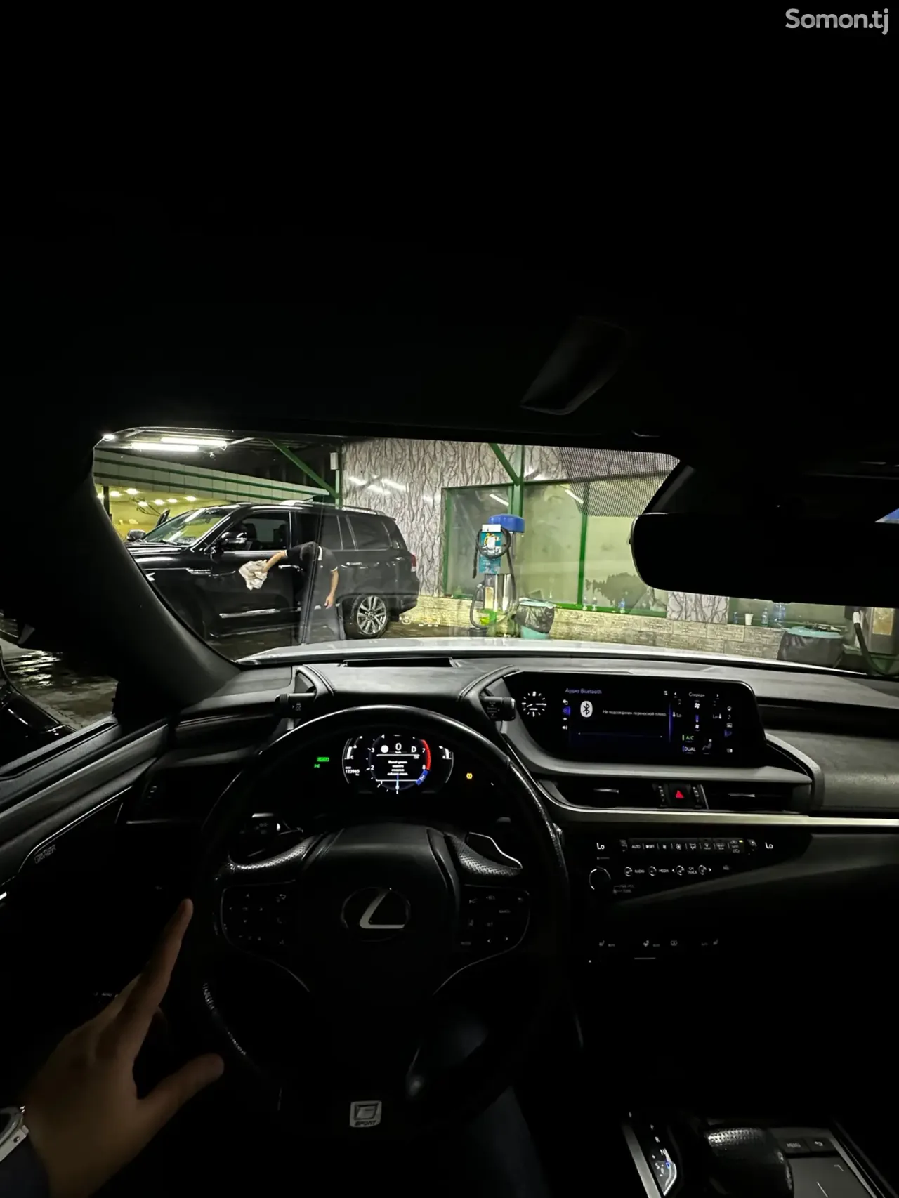 Lexus ES series 2019 · 3.0 AT