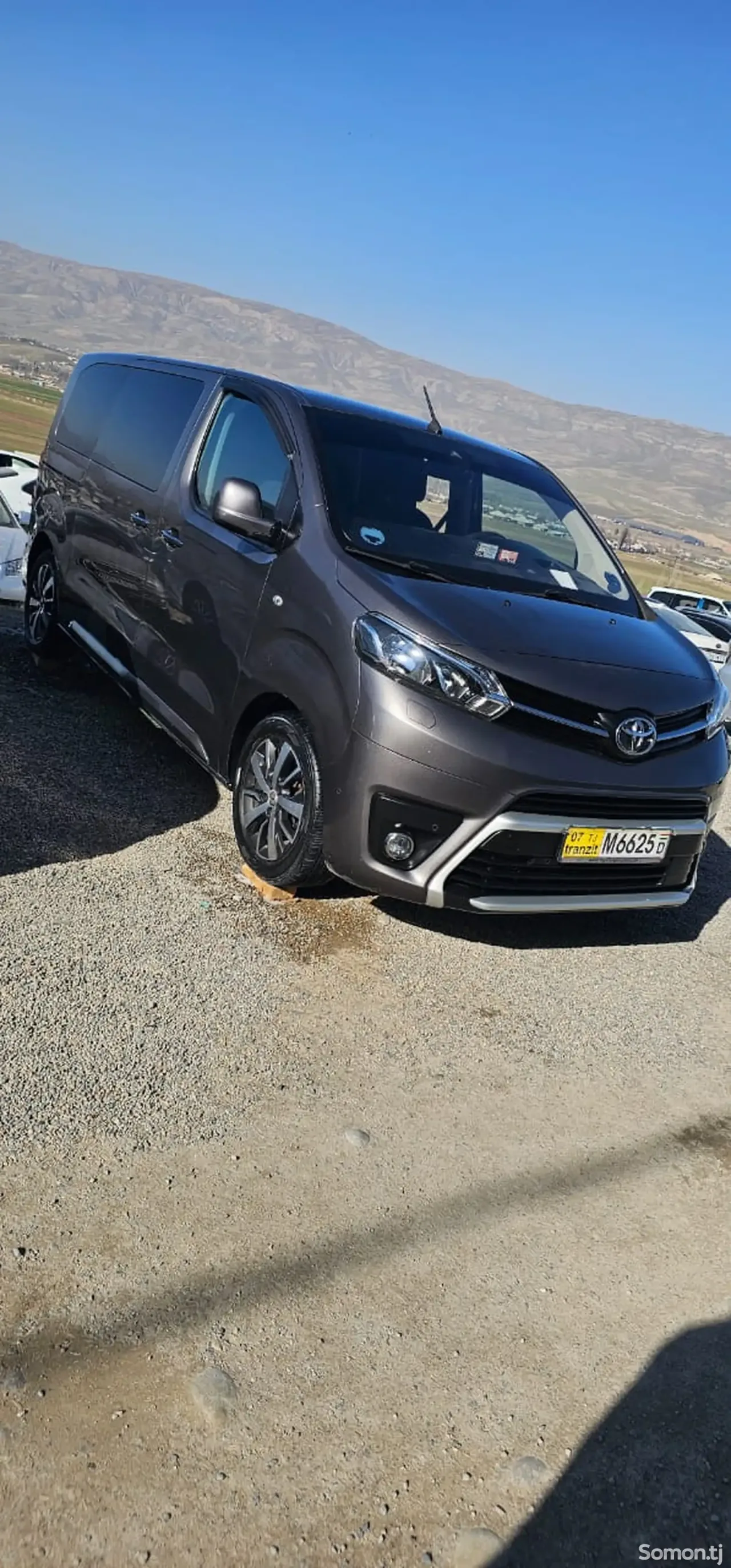 Toyota Verso 2017 · 2.0 MT