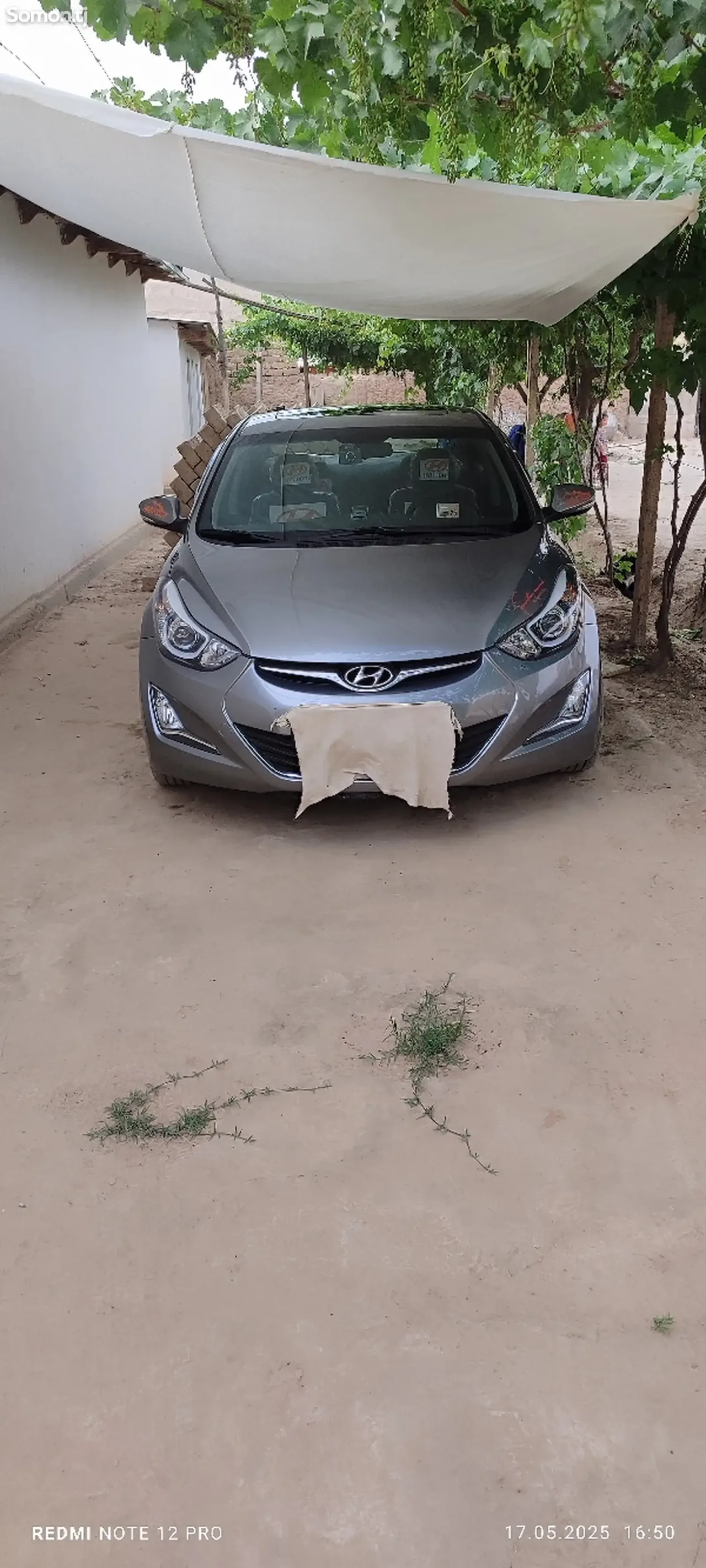 Hyundai Avante 2014 · 1.6 AT