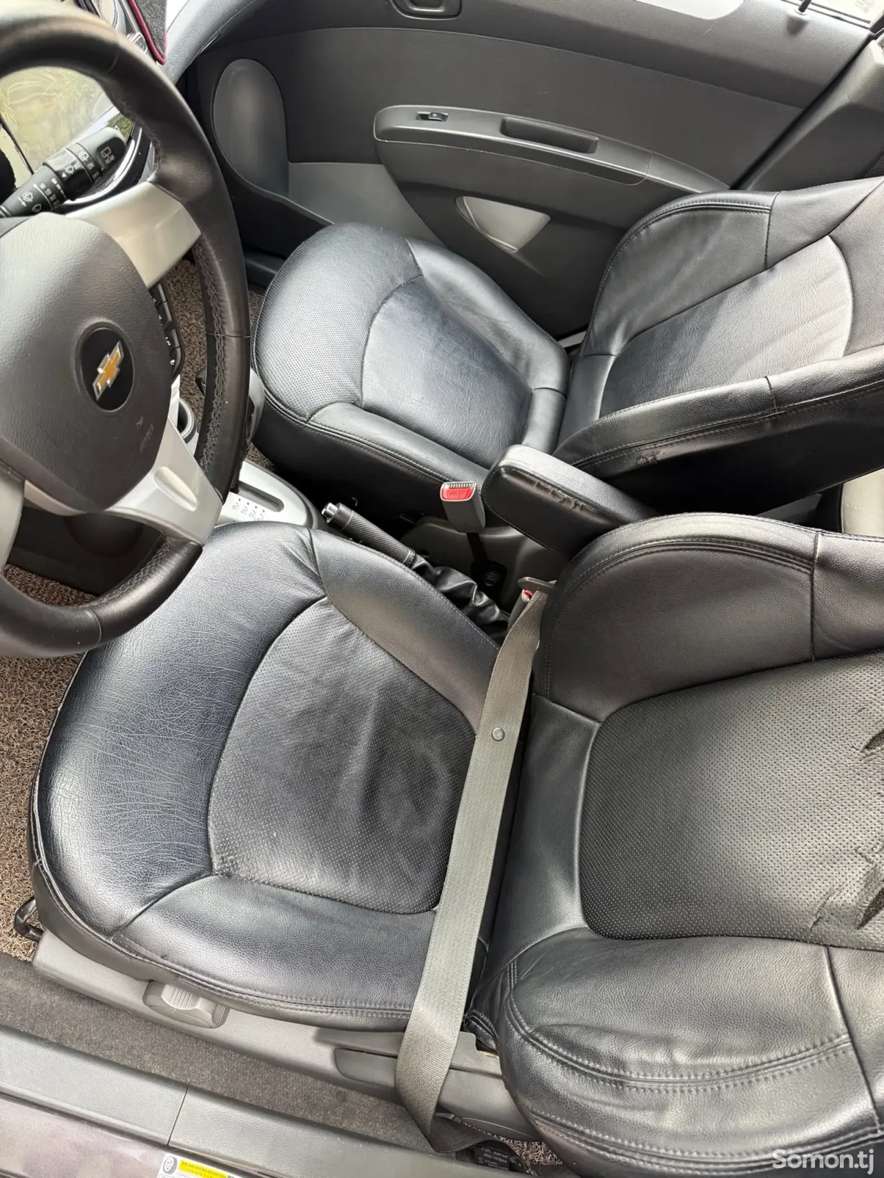 Chevrolet Spark 2014 · 1.0 AT