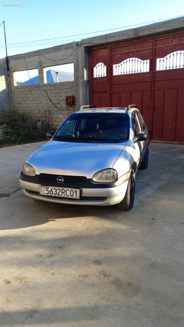 Opel Corsa 1998 · 1.6 AT