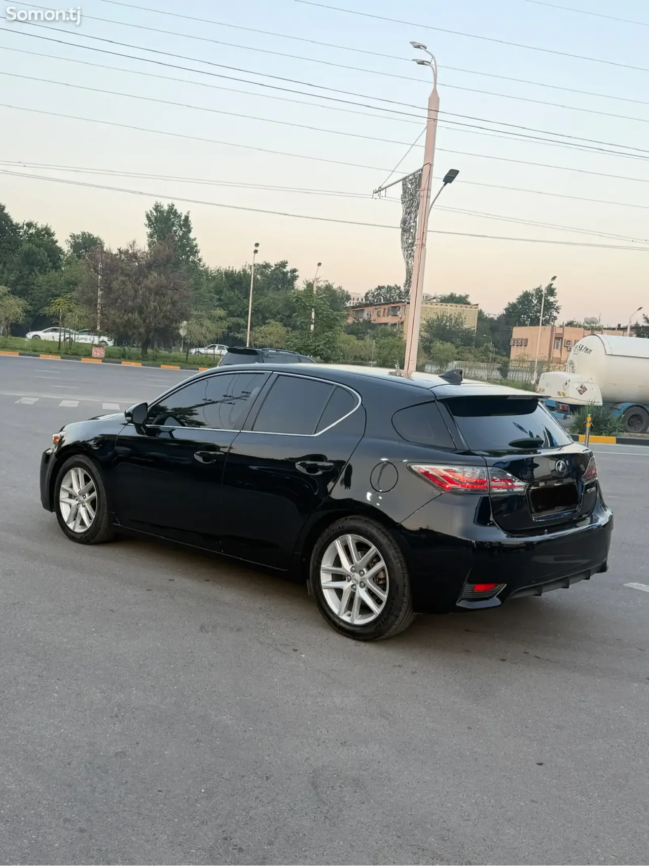 Lexus CT series 2015 · 1.8 CVT