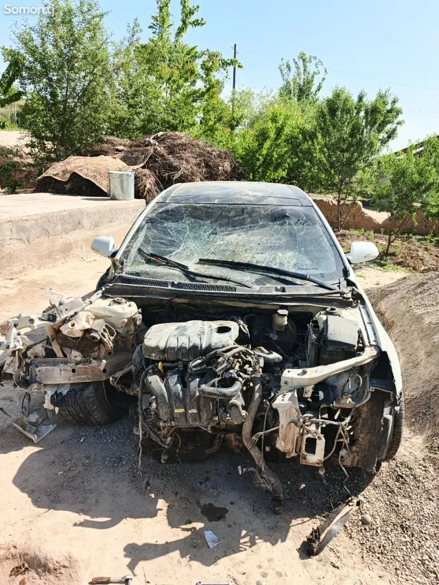 Kia K7 2012 · 2.4 AT