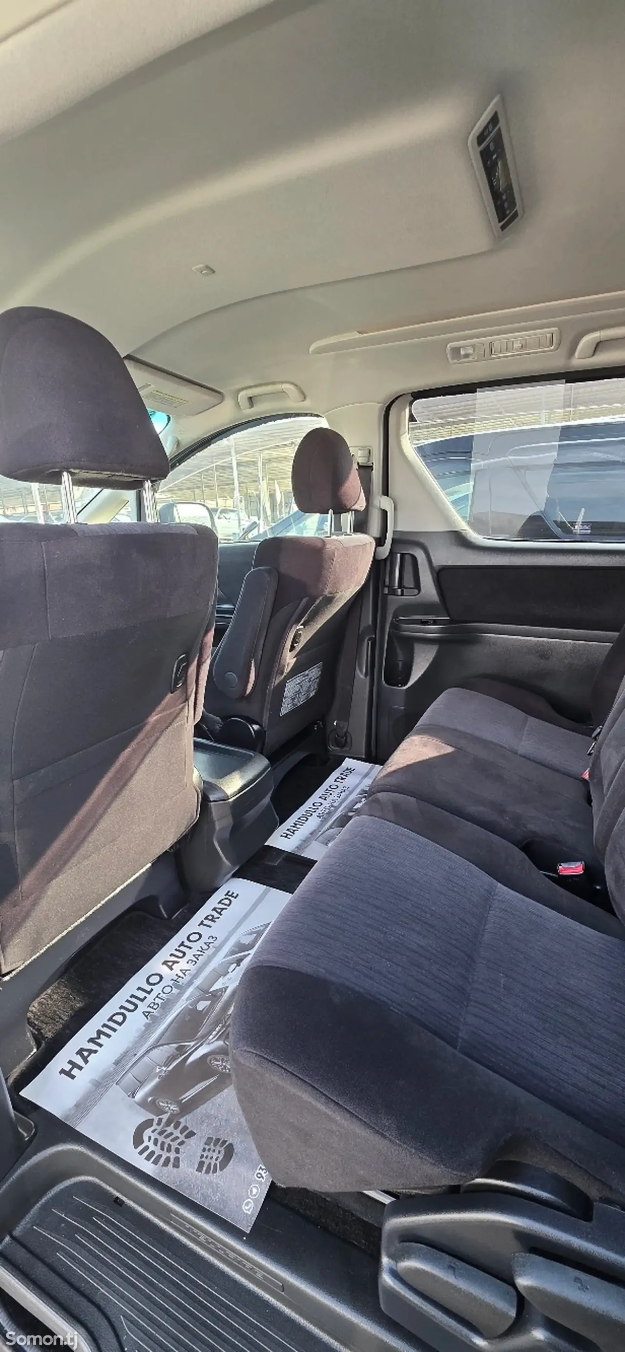 Toyota Vellfire 2014 · 2.4 AT