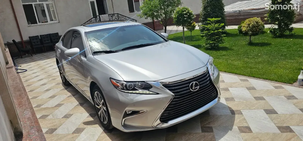 Lexus ES series 2017 · 3.0 AT