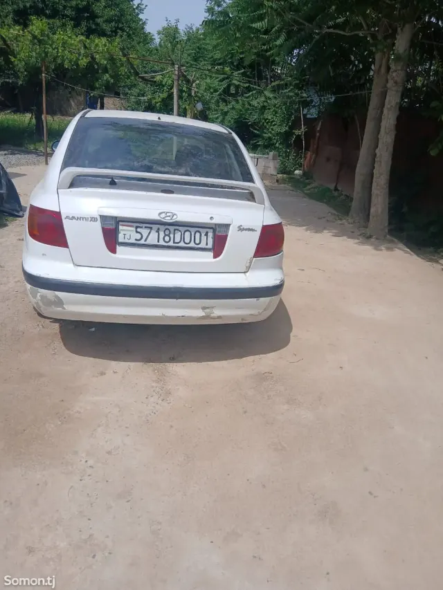 Hyundai Avante 2000 · 1.6 AT