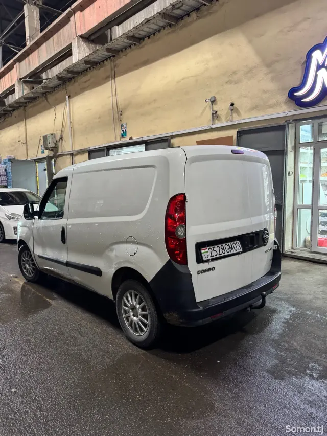 Opel Combo 2015 · 1.5 MT