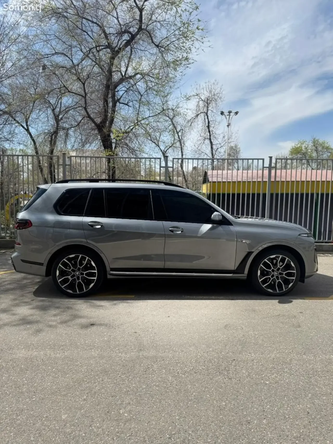 BMW X7 2023 · 4.0 CVT