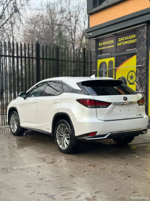 Lexus RX series 2021 · 4.5 AT