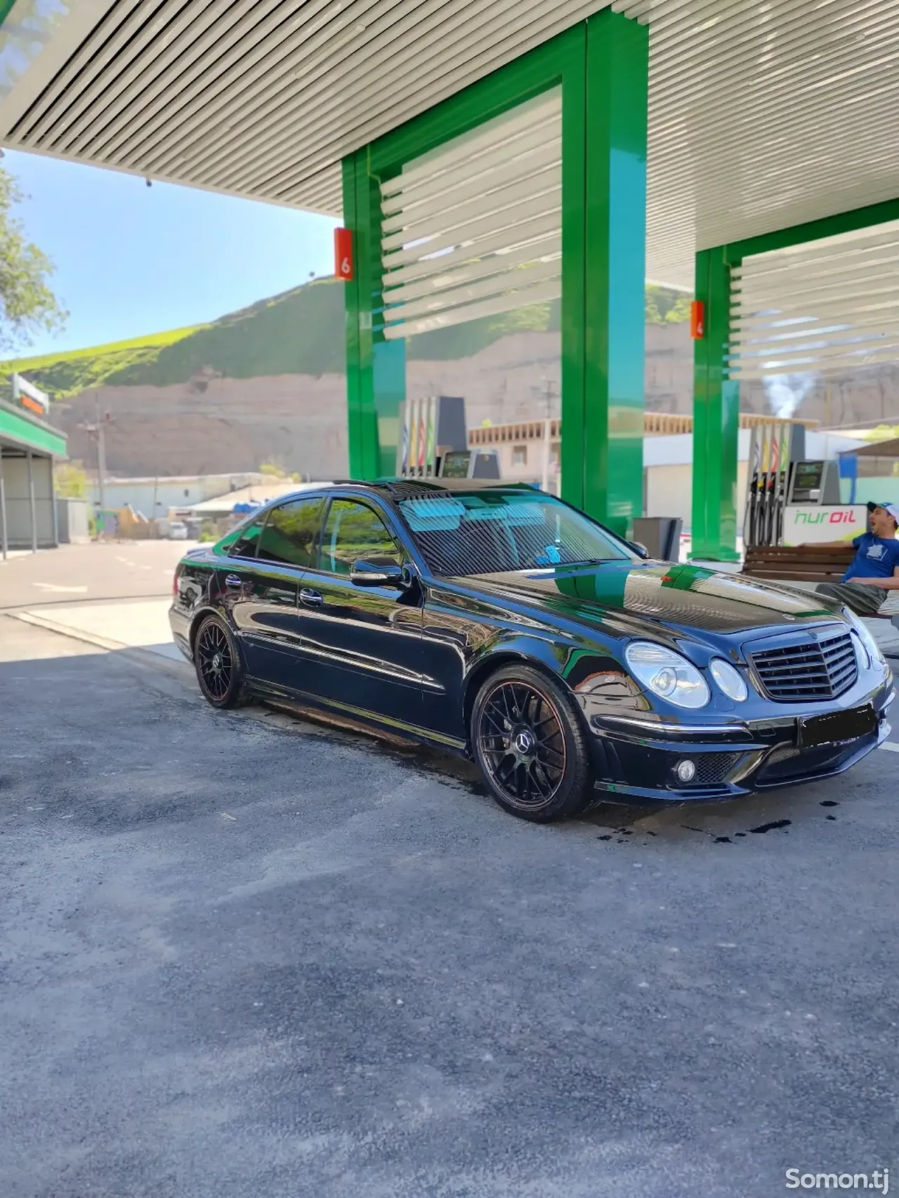 Mercedes-Benz E class 2009 · 5.5 AT