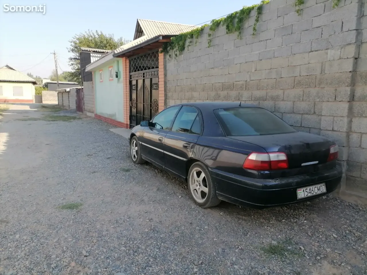 Opel Omega 2002 · 2.0 MT