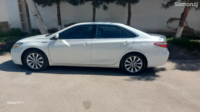 Toyota Camry 2016 · 2.5 CVT