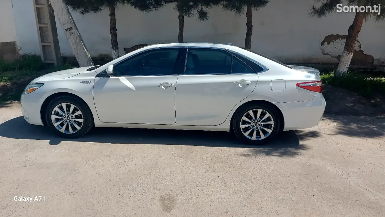 Toyota Camry 2016 · 2.5 CVT