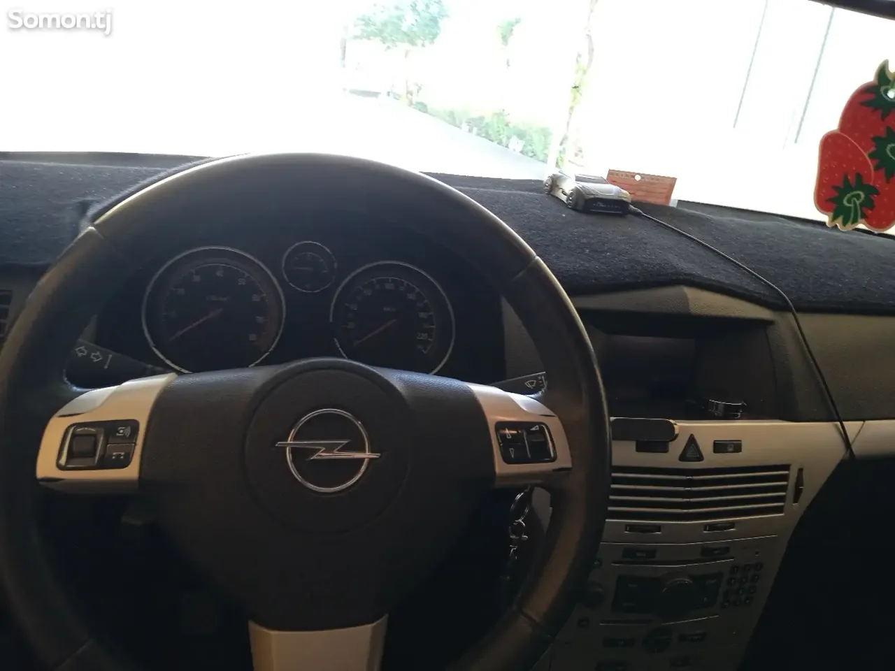 Opel Astra H 2008 · 1.6 MT