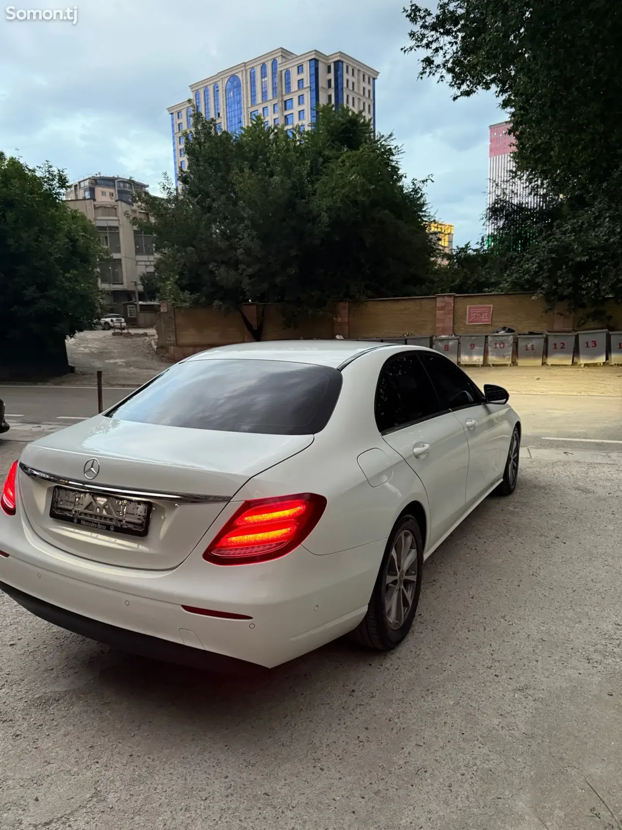 Mercedes-Benz E class 2018 · 2.2 AT