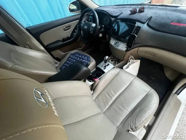 Hyundai Avante 2007 · 1.6 AT