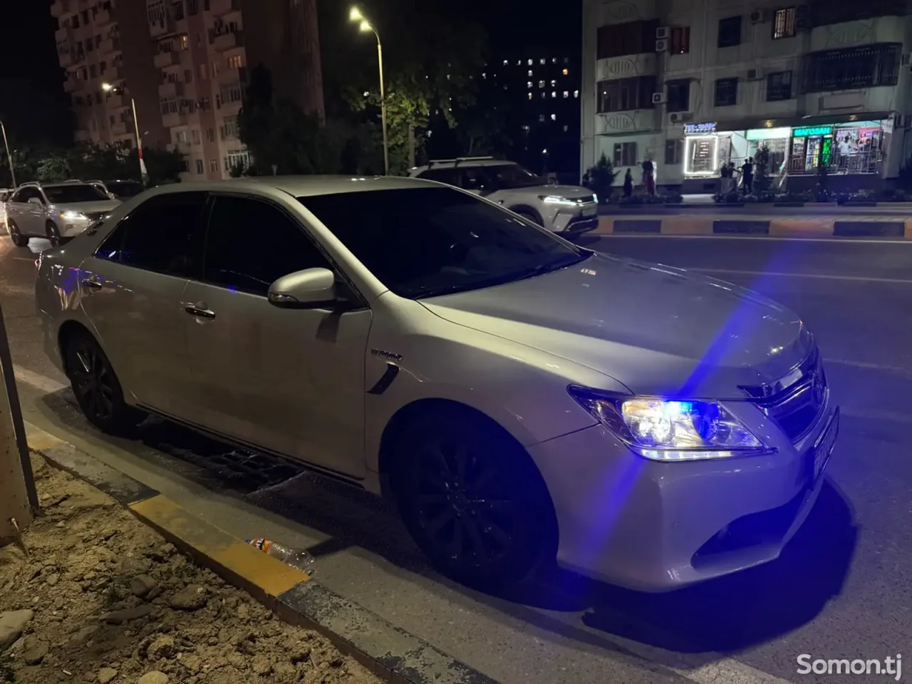 Toyota Camry 2015 · 2.5 AT
