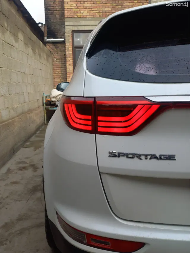 Kia Sportage 2015 · 1.7 AT