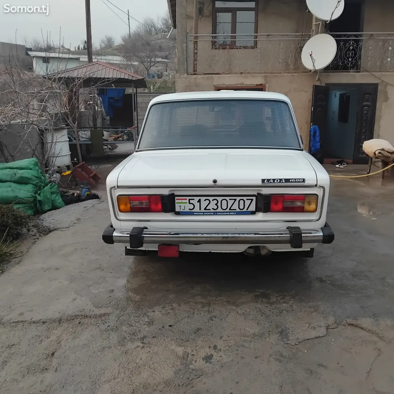 Lada (ВАЗ) 2106 1974 · MT