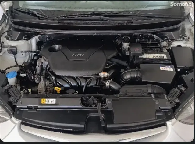 Hyundai Avante 2014 · 1.6 AT