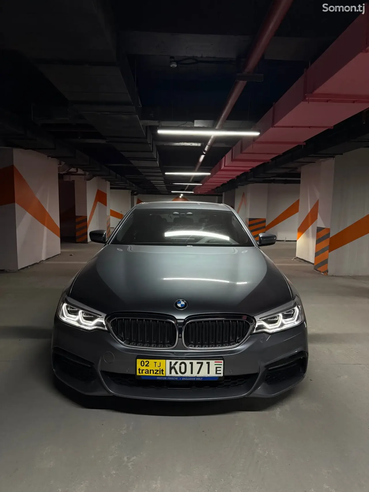 BMW 5 series 2018 · 2.0 AT