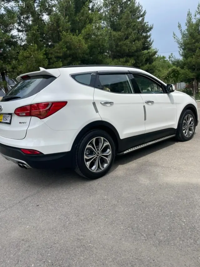 Hyundai Santa Fe 2015 · 2.0 AT