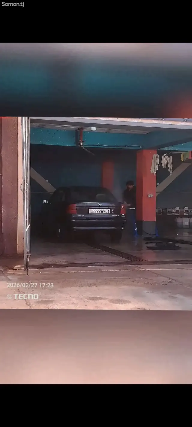 Opel Astra F 1996 · 0.6 MT